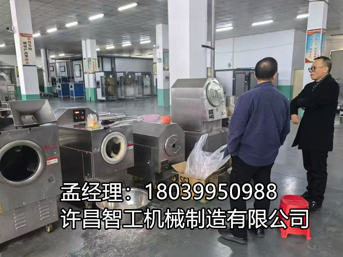 12月22日，河南老鄉(xiāng)親臨許昌智工廠區(qū)試機(jī)